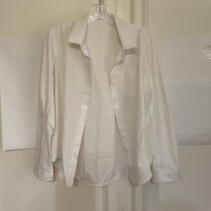 Lululemon full day ahead  Long Sleeve Buttondown Shirt in WHITE. Size 8 no Tag